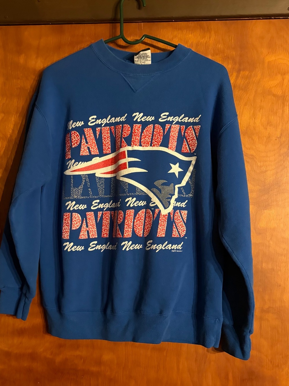 Vintage 90s Patriots Crewneck Sweatshirt NFL Signal Sports Large Blue